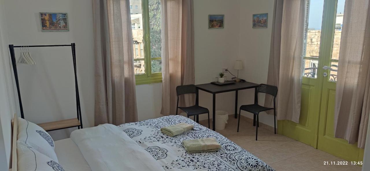 Guesthouse Comfy - Separate Rooms In The Apartment For A Relaxing Holiday Haifa Exterior photo